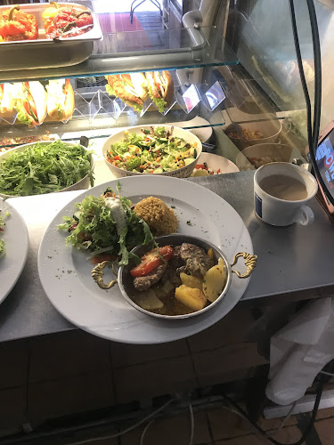 Opinii despre Cafe Mediterrane în Berlin - Gastronomie und Hotellerie