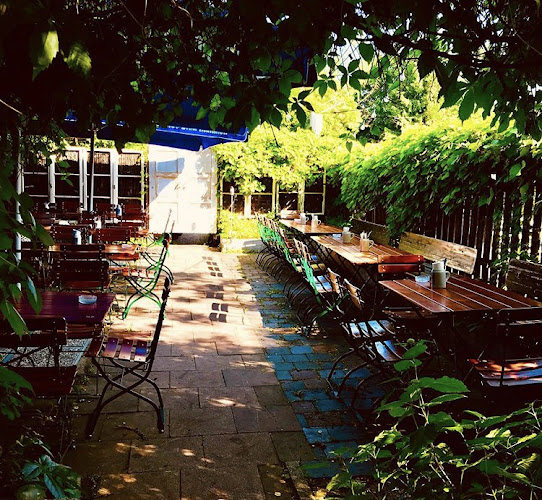 BOTTLES‘N‘BURGERS