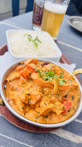 Comentarii opinii despre DEBI'S TSG Stadiongaststätte