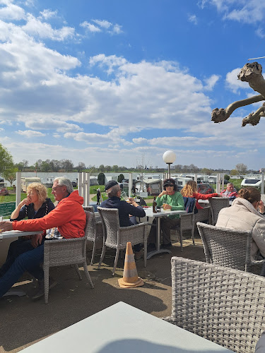 Opinii despre Restaurant Rheinblick Baumberg în Monheim am Rhein - Gastronomie und Hotellerie