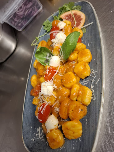 Dr.-Wilhelm-Külz-Platz 23, 06449 Aschersleben