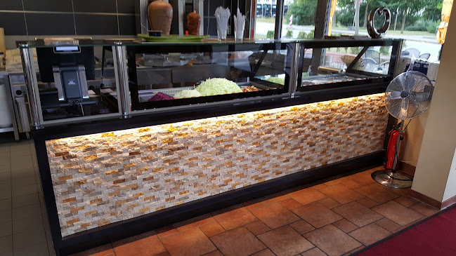 Parkplatz, Traberallee 21, 17034 Neubrandenburg