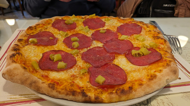 Opinii despre La Commedia Pizzeria Restaurant în Nürnberg - Gastronomie und Hotellerie