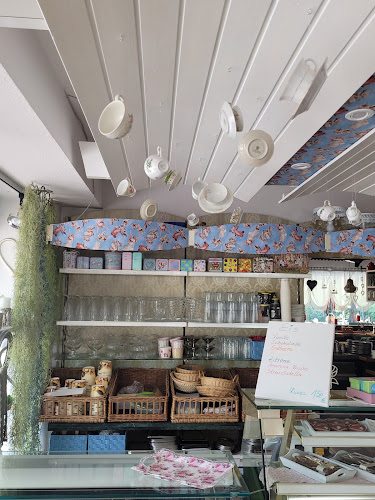 Comentarii opinii despre Café Gugelhupf ehem. Café Essig