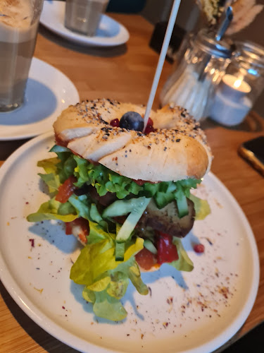 Comentarii opinii despre DAS KAFF – bagel Bar & coffee salon