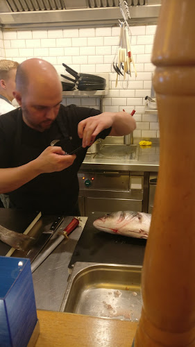 Opinii despre Restaurant Poisson în Köln - Gastronomie und Hotellerie