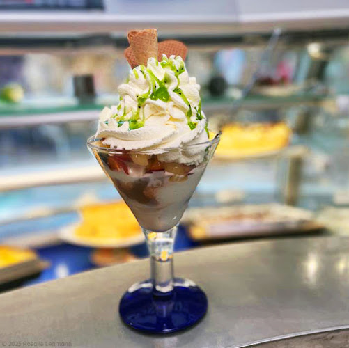 Opinii despre Café Classik în Neubrandenburg - Gastronomie und Hotellerie