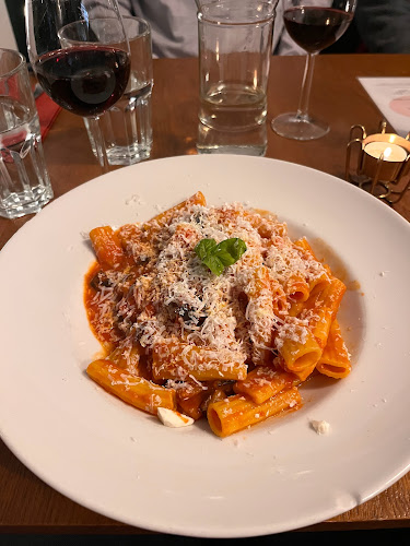 Tirelli's - Gastronomie und Hotellerie