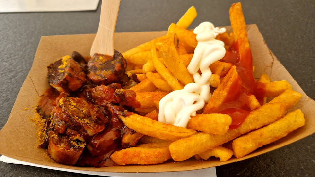 Opinii despre Salva's Curry-Truck în Sindelfingen - Gastronomie und Hotellerie