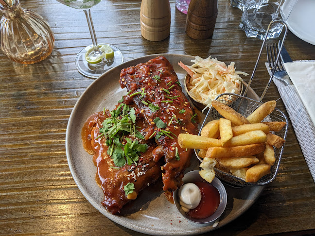 Hickory Dresden – Tapas BBQ & Smokehouse - Gastronomie und Hotellerie