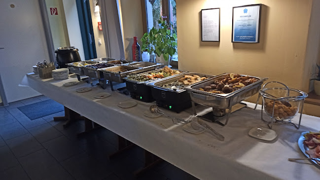 Opinii despre Gasthaus Alte Schule Salbke în Magdeburg - Gastronomie und Hotellerie