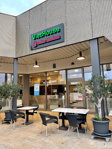 Comentarii opinii despre Viethouse