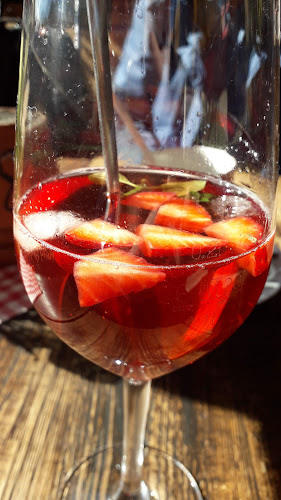 Opinii despre Wohnmobilstellplatz Blankenburg, Schnappelberg în Blankenburg (Harz) - Gastronomie und Hotellerie