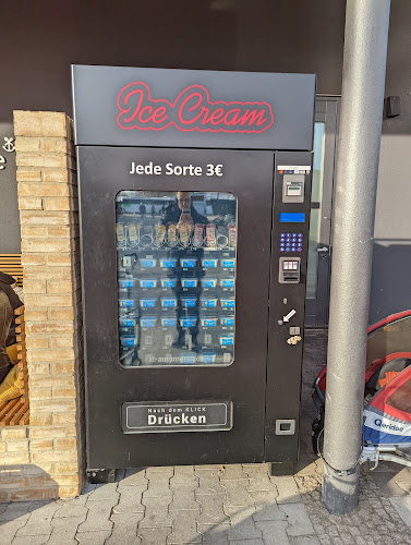 Zur alten Flussbadeanstalt 5, 10317 Berlin