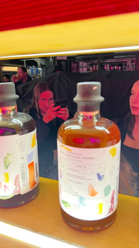 Mondhuegel Bar Markthalle Neun - Gastronomie und Hotellerie