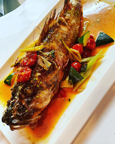 Comentarii opinii despre Divino Restaurant & Catering GmbH