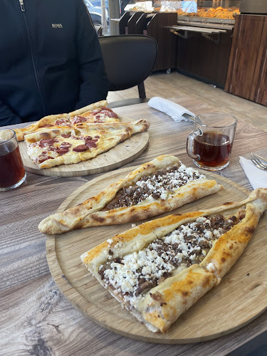 Comentarii opinii despre Memos' Bäckerei & Mehr