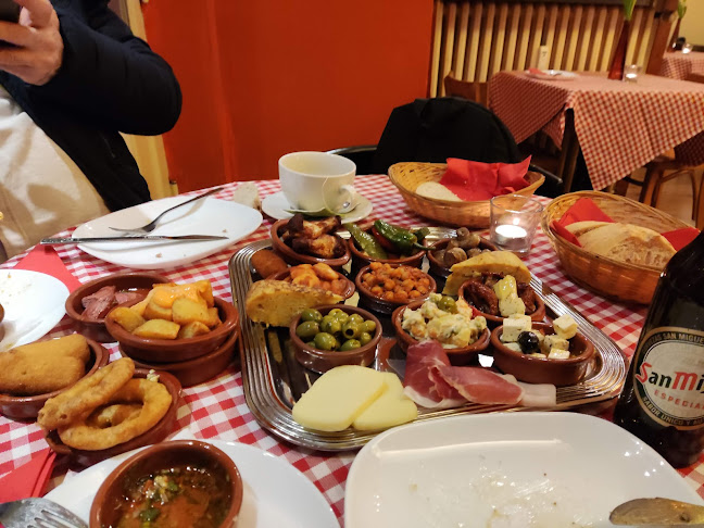 Carlos Tapas Bar - Gastronomie und Hotellerie