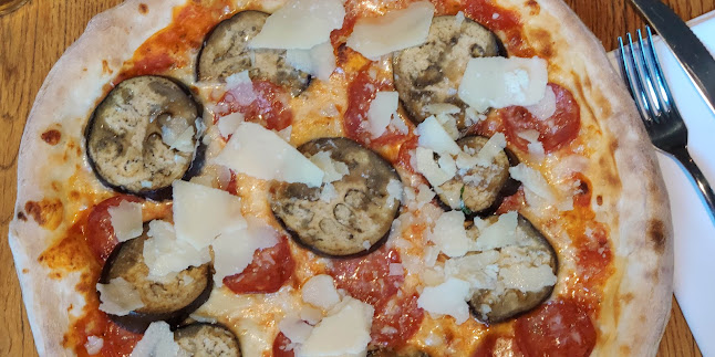 La Ruota -Restaurant - Holzofenpizzeria - Gastronomie und Hotellerie