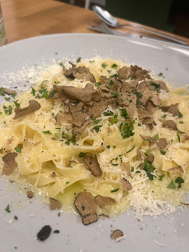 b. den Drei Pfählen 12, 28205 Bremen