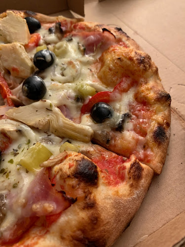 Opinii despre Pulcinella's Pizza în Hemer - Gastronomie und Hotellerie