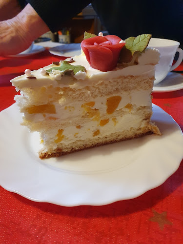 Opinii despre Kadatz Bäckerei Frank Bäckerei Kadatz în Malchin - Gastronomie und Hotellerie