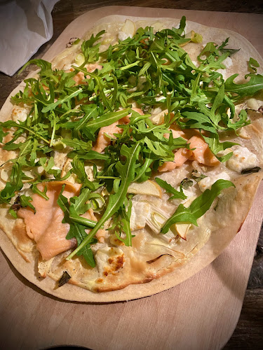 Opinii despre Café LIVRES în Essen - Gastronomie und Hotellerie