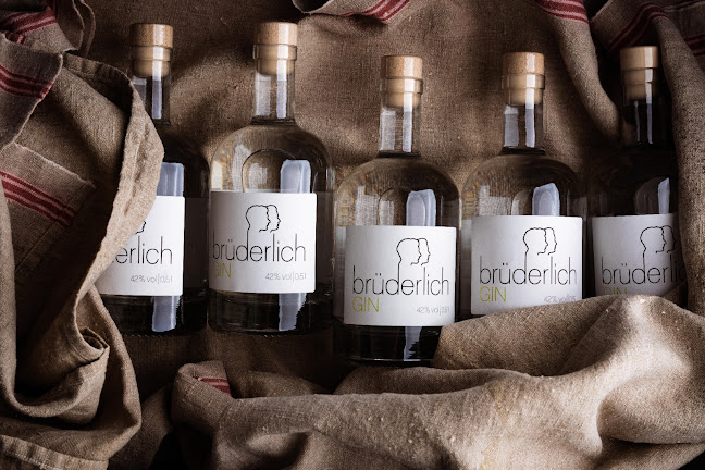 Opinii despre brüderlich GIN în Bochum - Gastronomie und Hotellerie