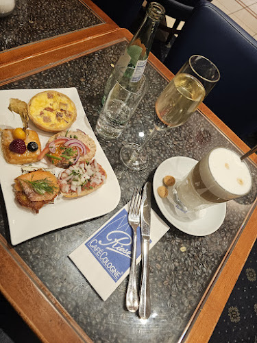 Opinii despre Cafe Riese Köln în Köln - Gastronomie und Hotellerie