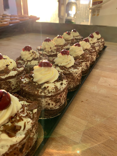 Comentarii opinii despre Henninger´s Backstube // Bäckerei Henninger Ettenheim