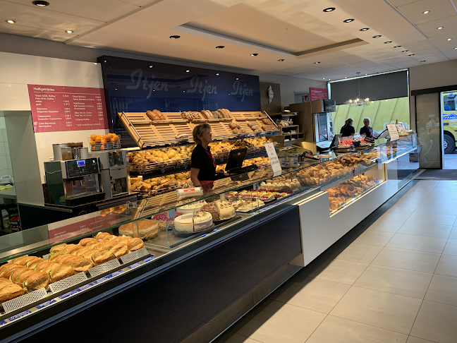 Opinii despre Bäckerei und Konditorei Jörg Itjen e.K. în Cuxhaven - Gastronomie und Hotellerie