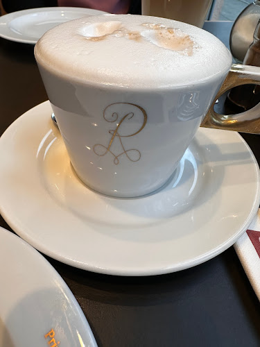 Opinii despre Classic Conditorei & Café Röntgen Warnemünde în Rostock - Gastronomie und Hotellerie