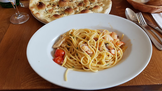 Trattoria Ossena - Gastronomie und Hotellerie