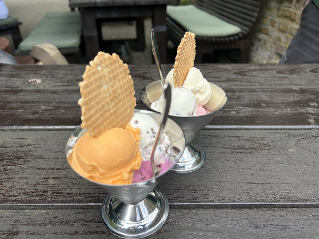 Eisverliebt by Eiscafe am Rheinturm - Dormagen