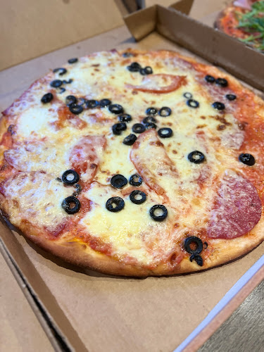 Opinii despre Pizza-Flitzer în Neustadt am Rübenberge - Gastronomie und Hotellerie