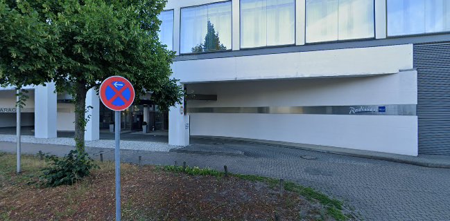 Arts Bar & Restaurant