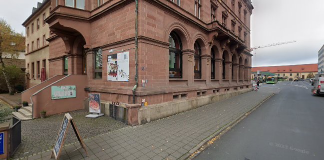 IDEAL Café - Restaurant - Bar