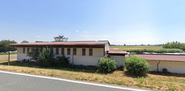 Flugplatz Biergarten Herrenteich